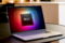 Apple’a Toplu Dava Açılıyor! M1 MacBook Sahipleri Ekran Çatlaklarından Şikayetçi